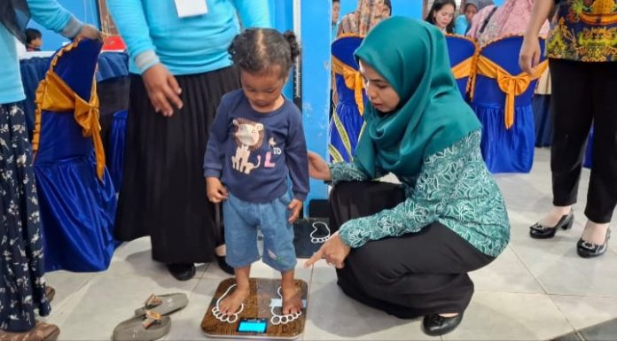 Ketua-TP-PKK-Pulpis-Ajak-Masyarakat-Aktif-Datang-ke-Posyandu-