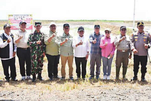 Pemkab-Kapuas-600x400