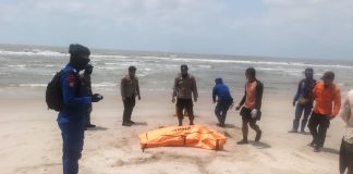 Dua Jenazah Tanpa Identitas Kembali Dievakuasi dari Pesisir Seruyan, Diduga Terkait KM Virgo Transport 8